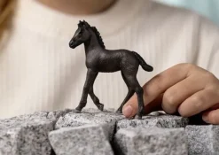 Schleich 13977 Fries Veulen Fashion